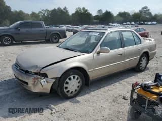 ✅ 1993 Honda Accord • VIN: JHMCB7687PC056277 • Lot: 80991035. Listed on Copart with 333,163 mi. Free auction sales archive from the USA and detailed vehicle history report at DreamBid. Image 1.