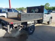 ✅ 2001 Chevrolet Silverado 2500HD • VIN: 1GCHC24G11E186939 • Lot: 42879961. Wystawiony na IAAI z przebiegiem 188 963 mil. Bezpłatny archiwum sprzedaży aukcyjnych z USA i szczegółowy raport historii pojazdu na DreamBid. Zdjęcie 4.