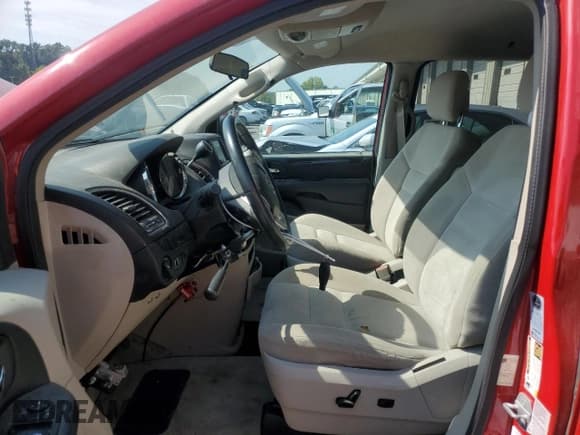 ✅ 2015 Dodge Grand Caravan SXT • VIN: 2C7WDGCG6FR557268 • Lot: 81091815. Listed on Copart with 97,342 mi. Free auction sales archive from the USA and detailed vehicle history report at DreamBid. Image 7.