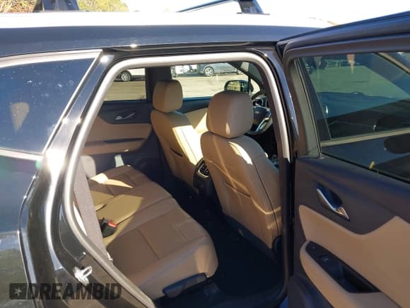 ✅ 2019 Chevrolet Blazer Premier • VIN: 3GNKBKRSXKS598362 • Lot: 43606618. Listed on IAAI with 29,278 mi. Free auction sales archive from the USA and detailed vehicle history report at DreamBid. Image 8.