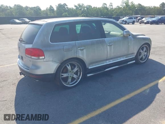 ✅ 2005 Volkswagen Touareg 4.2L V8 • VIN: WVGMM77L05D073248 • Лот: 42773210. Опубликован ранее на IAAI с пробегом 150 269 миль. Бесплатный доступ к архиву аукционных продаж из США и подробный отчёт об истории автомобиля на DreamBid. Изображение 4.