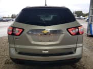 ✅ 2016 Chevrolet Traverse LT • VIN: 1GNKRHKD0GJ330066 • Lot: 90251595. Wystawiony na Copart z przebiegiem 125 693 mil. Bezpłatny archiwum sprzedaży aukcyjnych z USA i szczegółowy raport historii pojazdu na DreamBid. Zdjęcie 6.