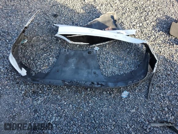 ✅ 2017 Chevrolet Malibu LT • VIN: 1G1ZE5ST1HF124759 • Lot: 82254325. Listed on Copart with Not provided. Free auction sales archive from the USA and detailed vehicle history report at DreamBid. Image 12.