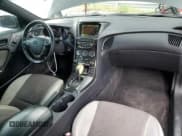 ✅ 2013 Hyundai Genesis Coupe 2.0T • VIN: KMHHT6KD9DU090353 • Lot: 69882175. Wystawiony na Copart z przebiegiem 164 557 mil. Bezpłatny archiwum sprzedaży aukcyjnych z USA i szczegółowy raport historii pojazdu na DreamBid. Zdjęcie 8.