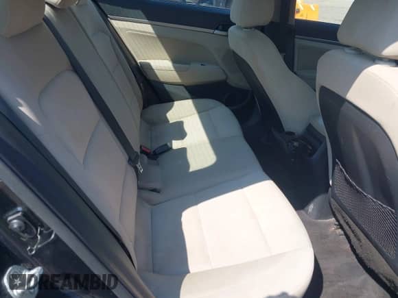 2018 Hyundai Elantra Value Edition z VIN 5NPD84LF3JH220108, wystawiony jako IAAI lot #43124055 z przebiegiem 54 805 mil mil oraz . Historia ofert i sprzedaży dostępna na DreamBid. Obrazek 8.