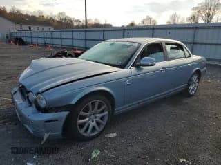 ✅ 2008 Jaguar XJ 8 LWB • VIN: SAJWA79B58SH21567 • Lot: 91188825. Wystawiony na Copart z przebiegiem 125 331 mil. Bezpłatny archiwum sprzedaży aukcyjnych z USA i szczegółowy raport historii pojazdu na DreamBid. Zdjęcie 1.