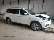 ✅ 2019 Nissan Pathfinder S • VIN: 5N1DR2MM7KC591067 • Лот: 62729875. Опубликован ранее на Copart с пробегом 117 699 миль. Бесплатный доступ к архиву аукционных продаж из США и подробный отчёт об истории автомобиля на DreamBid. Изображение 4.