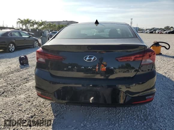 ✅ 2019 Hyundai Elantra Value Edition • VIN: 5NPD84LF9KH416524 • Lot: 43320485. Listed on Copart with 65,840 mi. Free auction sales archive from the USA and detailed vehicle history report at DreamBid. Image 6.