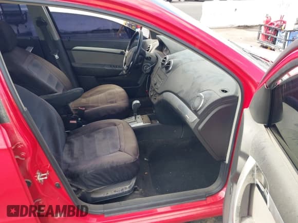 ✅ 2011 Chevrolet Aveo 2LT • VIN: KL1TG5DE2BB134437 • Lot: 41605283. Wystawiony na IAAI z przebiegiem 107 673 mil. Bezpłatny archiwum sprzedaży aukcyjnych z USA i szczegółowy raport historii pojazdu na DreamBid. Zdjęcie 5.