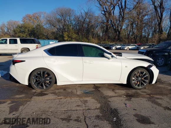 ✅ 2021 Lexus IS 350 F Sport • VIN: JTHGZ1E2XM5021384 • Lot: 40805229. Listed on IAAI with 52,644 mi. Free auction sales archive from the USA and detailed vehicle history report at DreamBid. Image 13.