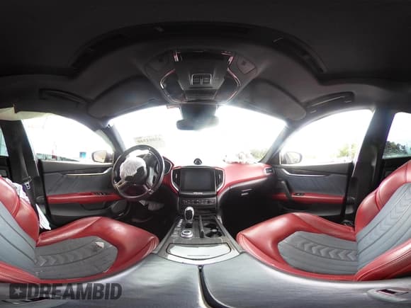 ✅ 2017 Maserati Ghibli S • VIN: ZAM57RSL7H1198901 • Lot: 42801540. Wystawiony na IAAI z przebiegiem 103 964 mil. Bezpłatny archiwum sprzedaży aukcyjnych z USA i szczegółowy raport historii pojazdu na DreamBid. Zdjęcie 18.