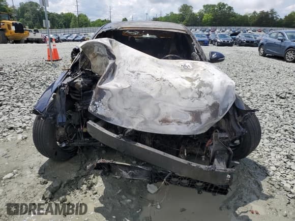 ✅ 2019 Kia Optima LX • VIN: 5XXGT4L38KG369032 • Lot: 57117195. Listed on Copart with Not provided. Free auction sales archive from the USA and detailed vehicle history report at DreamBid. Image 5.