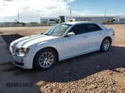 ✅ 2014 Chrysler 300 • VIN: 2C3CCAAG4EH276369 • Lot: 87304505. Wystawiony na Copart z przebiegiem 196 102 mil. Bezpłatny archiwum sprzedaży aukcyjnych z USA i szczegółowy raport historii pojazdu na DreamBid. Zdjęcie 1.