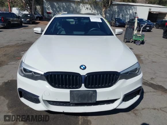 ✅ 2019 BMW 5 Series 530e • VIN: WBAJA9C58KB254119 • Lot: 43452542. Listed on IAAI with 107,899 mi. Free auction sales archive from the USA and detailed vehicle history report at DreamBid. Image 12.