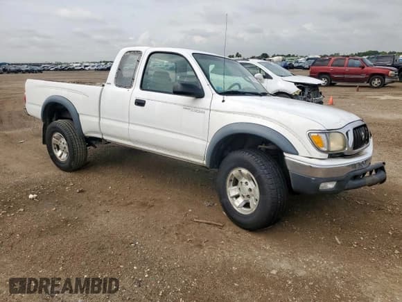 ✅ 2004 Toyota Tacoma PreRunner • VIN: 5TESM92N84Z385968 • Lot: 66091205. Listed on Copart with 268,506 mi. Free auction sales archive from the USA and detailed vehicle history report at DreamBid. Image 4.