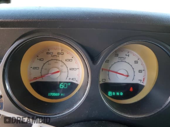 ✅ 2012 Dodge Challenger SXT • VIN: 2C3CDYAG6CH186286 • Lot: 75827294. Wystawiony na Copart z przebiegiem 170 569 mil. Bezpłatny archiwum sprzedaży aukcyjnych z USA i szczegółowy raport historii pojazdu na DreamBid. Zdjęcie 9.