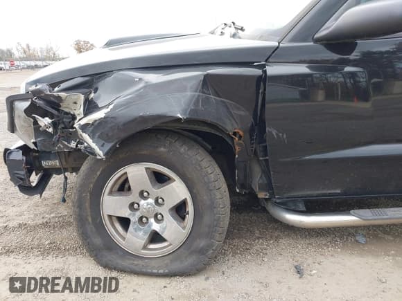 ✅ 2006 Dodge Dakota SLT • VIN: 1D7HW42N36S547476 • Lot: 43603516. Wystawiony na IAAI z przebiegiem 100 434 mil. Bezpłatny archiwum sprzedaży aukcyjnych z USA i szczegółowy raport historii pojazdu na DreamBid. Zdjęcie 18.