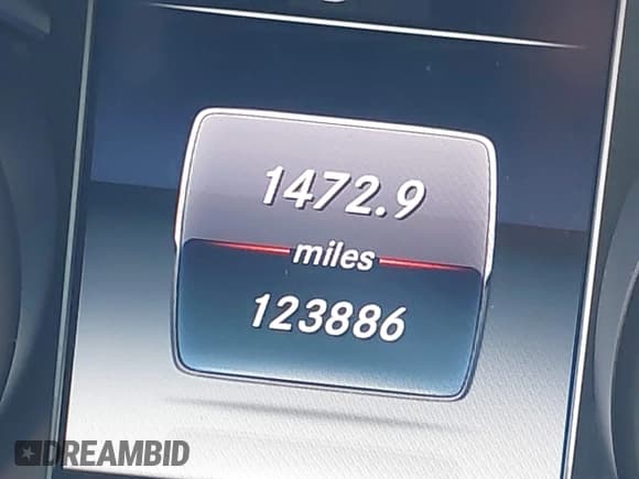 ✅ 2017 Mercedes-Benz C 300 • VIN: 55SWF4KB6HU205610 • Lot: 41074634. Listed on IAAI with 123,886 mi. Free auction sales archive from the USA and detailed vehicle history report at DreamBid. Image 15.