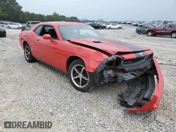 2010 Dodge Challenger SE z VIN 2B3CJ4DV5AH179738, wystawiony jako Copart lot #64823684 z przebiegiem 109 389 mil mil oraz Szkoda całkowita • Salvage title. Historia ofert i sprzedaży dostępna na DreamBid. Obrazek 4.