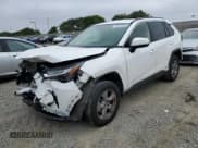 ✅ 2023 Toyota RAV4 Hybrid LE • VIN: JTMMWRFV8PD201154 • Лот: 85727275. Опубликован ранее на Copart с пробегом 110 295 миль. Бесплатный доступ к архиву аукционных продаж из США и подробный отчёт об истории автомобиля на DreamBid. Изображение 1.