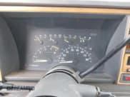 ✅ 1993 Chevrolet Silverado 1500 • VIN: 2GCEK19K4P1167213 • Lot: 43501191. Wystawiony na IAAI z przebiegiem 305 861 mil. Bezpłatny archiwum sprzedaży aukcyjnych z USA i szczegółowy raport historii pojazdu na DreamBid. Zdjęcie 7.