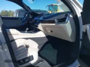 ✅ 2019 BMW X5 xDrive40i • VIN: 5UXCR6C59KLL21046 • Lot: 43353523. Wystawiony na IAAI z przebiegiem 91 785 mil. Bezpłatny archiwum sprzedaży aukcyjnych z USA i szczegółowy raport historii pojazdu na DreamBid. Zdjęcie 5.