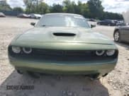 ✅ 2019 Dodge Challenger R/T • VIN: 2C3CDZBT4KH506771 • Lot: 70593214. Wystawiony na Copart z przebiegiem 82 622 mil. Bezpłatny archiwum sprzedaży aukcyjnych z USA i szczegółowy raport historii pojazdu na DreamBid. Zdjęcie 5.