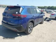 ✅ 2023 Nissan Rogue SV • VIN: JN8BT3BB5PW199803 • Lot: 43179508. Wystawiony na IAAI z przebiegiem 30 375 mil. Bezpłatny archiwum sprzedaży aukcyjnych z USA i szczegółowy raport historii pojazdu na DreamBid. Zdjęcie 4.