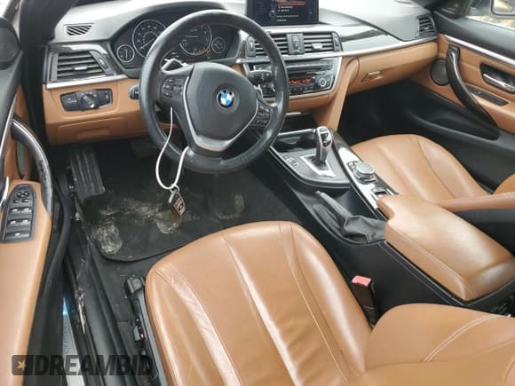 ✅ 2015 BMW 4 Series 428i xDrive • VIN: WBA3V9C57F5A78443 • Лот: 82252875. Опубликован ранее на Copart с пробегом 116 781 миль. Бесплатный доступ к архиву аукционных продаж из США и подробный отчёт об истории автомобиля на DreamBid. Изображение 8.