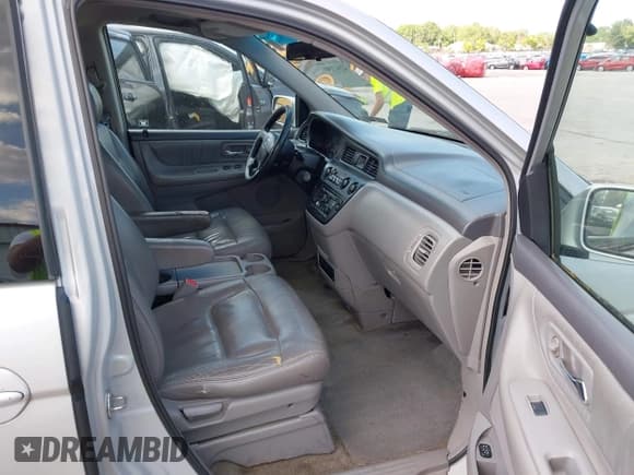 ✅ 2002 Honda Odyssey EX-L • VIN: 2HKRL18032H504640 • Lot: 42647259. Listed on IAAI with Not provided. Free auction sales archive from the USA and detailed vehicle history report at DreamBid. Image 5.