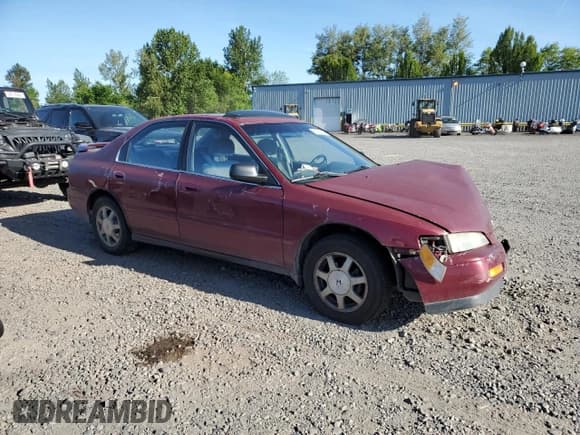 ✅ 1995 Honda Accord EX • VIN: JHMCD5667SC018988 • Lot: 58352015. Wystawiony na Copart z przebiegiem 213 368 mil. Bezpłatny archiwum sprzedaży aukcyjnych z USA i szczegółowy raport historii pojazdu na DreamBid. Zdjęcie 4.