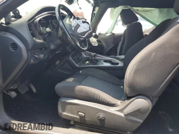 ✅ 2020 Dodge Challenger SXT • VIN: 2C3CDZAG9LH226544 • Lot: 62082994. Wystawiony na Copart z przebiegiem 72 268 mil. Bezpłatny archiwum sprzedaży aukcyjnych z USA i szczegółowy raport historii pojazdu na DreamBid. Zdjęcie 7.