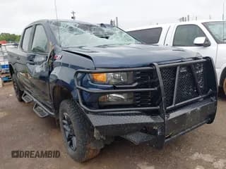 ✅ 2020 Chevrolet Silverado 1500 Custom Trail Boss • VIN: 1GCPYCEF0LZ181137 • Lot: 43084993. Wystawiony na IAAI z przebiegiem 174 041 mil. Bezpłatny archiwum sprzedaży aukcyjnych z USA i szczegółowy raport historii pojazdu na DreamBid. Zdjęcie 1.