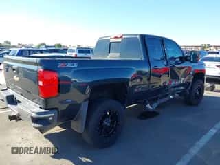 2017 Chevrolet Silverado 2500HD LT с VIN 1GC2KVEG5HZ180122, выставлен на аукционе IAAI как лот 43302524 с пробегом 113 073 миль миль и . История ставок и продаж доступна на DreamBid. Изображение 6.