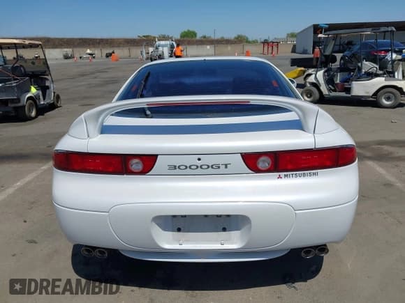 ✅ 1997 Mitsubishi 3000GT • VIN: JA3AM44H2VY002016 • Lot: 42609500. Wystawiony na IAAI z przebiegiem 183 939 mil. Bezpłatny archiwum sprzedaży aukcyjnych z USA i szczegółowy raport historii pojazdu na DreamBid. Zdjęcie 16.