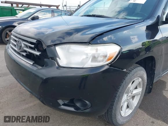 ✅ 2010 Toyota Highlander • VIN: 5TDBK3EH2AS030487 • Lot: 43142761. Wystawiony na IAAI z przebiegiem 188 049 mil. Bezpłatny archiwum sprzedaży aukcyjnych z USA i szczegółowy raport historii pojazdu na DreamBid. Zdjęcie 6.