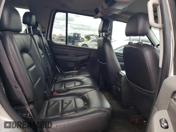 ✅ 2003 Ford Explorer Limited • VIN: 1FMDU75W43ZA67594 • Lot: 54371714. Wystawiony na Copart z przebiegiem 198 429 mil. Bezpłatny archiwum sprzedaży aukcyjnych z USA i szczegółowy raport historii pojazdu na DreamBid. Zdjęcie 11.