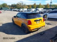 ✅ 2015 MINI Hardtop S • VIN: WMWXP7C58F2A61197 • Lot: 43457332. Listed on IAAI with 142,557 mi. Free auction sales archive from the USA and detailed vehicle history report at DreamBid. Image 3.