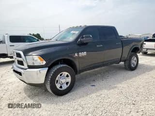 ✅ 2017 Ram 2500 Tradesman • VIN: 3C6UR5CLXHG671569 • Lot: 68202625. Wystawiony na Copart z przebiegiem 163 002 mil. Bezpłatny archiwum sprzedaży aukcyjnych z USA i szczegółowy raport historii pojazdu na DreamBid. Zdjęcie 1.