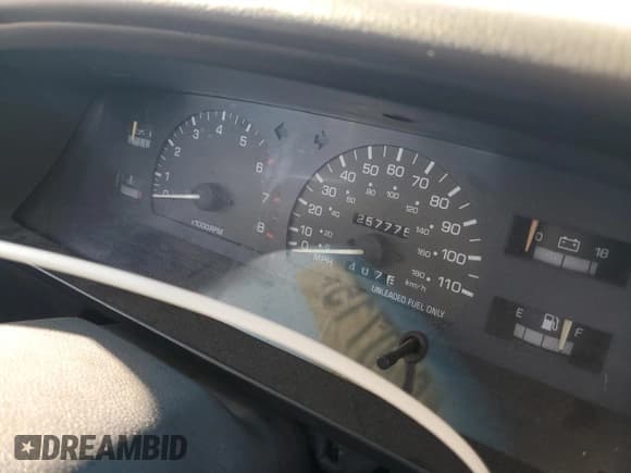 ✅ 1994 Toyota Pickup • VIN: 4TARN81A7RZ161366 • Лот: 90090715. Опубликован ранее на Copart с пробегом 257 775 миль. Бесплатный доступ к архиву аукционных продаж из США и подробный отчёт об истории автомобиля на DreamBid. Изображение 9.