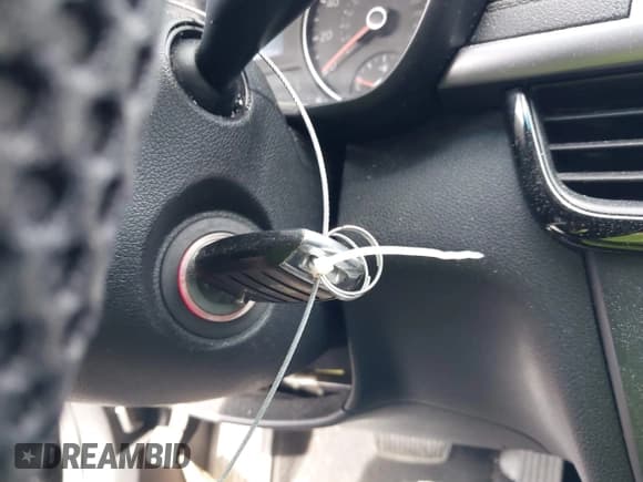 ✅ 2017 Kia Optima LX • VIN: 5XXGT4L35HG152790 • Lot: 43811896. Wystawiony na IAAI z przebiegiem 186 859 mil. Bezpłatny archiwum sprzedaży aukcyjnych z USA i szczegółowy raport historii pojazdu na DreamBid. Zdjęcie 11.