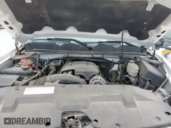 ✅ 2010 Chevrolet Silverado 1500 • VIN: 1GC4C0BG9AF121711 • Лот: 56764535. Опубликован ранее на Copart с пробегом 127 280 миль. Бесплатный доступ к архиву аукционных продаж из США и подробный отчёт об истории автомобиля на DreamBid. Изображение 11.