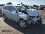 ✅ 2012 Mitsubishi Outlander SE • VIN: JA4AS3AW7CU013547 • Lot: 67078305. Wystawiony na Copart z przebiegiem 176 621 mil. Bezpłatny archiwum sprzedaży aukcyjnych z USA i szczegółowy raport historii pojazdu na DreamBid. Zdjęcie 4.