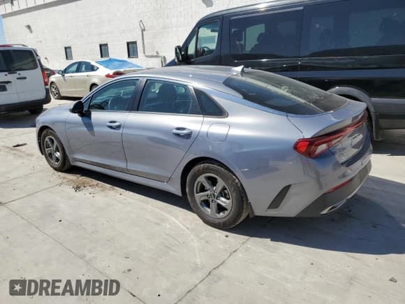 ✅ 2022 Kia K5 LX • VIN: 5XXG24J27NG082976 • Лот: 68753185. Опубликован ранее на Copart с пробегом 45 721 миль. Бесплатный доступ к архиву аукционных продаж из США и подробный отчёт об истории автомобиля на DreamBid. Изображение 2.