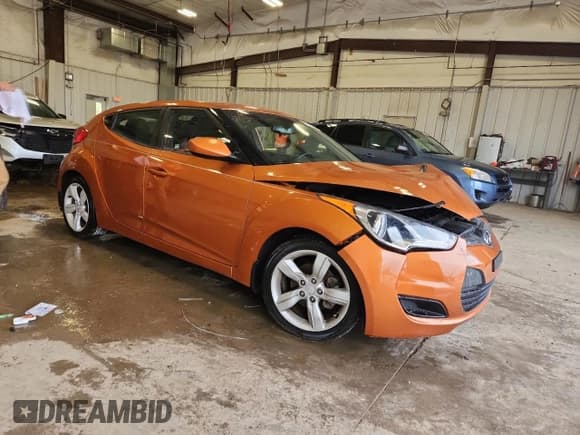 ✅ 2013 Hyundai Veloster w/Black Int • VIN: KMHTC6AD7DU085258 • Лот: 87466915. Опубликован ранее на Copart с пробегом Не указан. Бесплатный доступ к архиву аукционных продаж из США и подробный отчёт об истории автомобиля на DreamBid. Изображение 4.