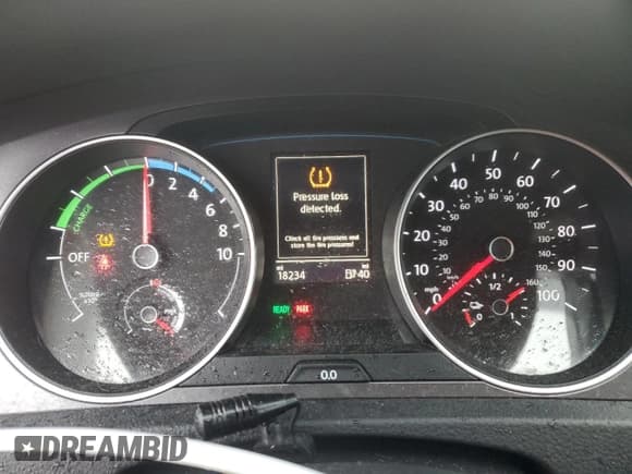 ✅ 2015 Volkswagen Golf Limited Edition • VIN: WVWKP7AU1FW904637 • Lot: 50101725. Listed on Copart with 18,234 mi. Free auction sales archive from the USA and detailed vehicle history report at DreamBid. Image 9.