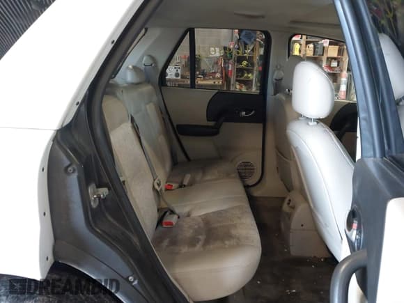 ✅ 2004 Saturn VUE V6 • VIN: 5GZCZ534X4S810971 • Lot: 41644628. Wystawiony na IAAI z przebiegiem 206 405 mil. Bezpłatny archiwum sprzedaży aukcyjnych z USA i szczegółowy raport historii pojazdu na DreamBid. Zdjęcie 8.