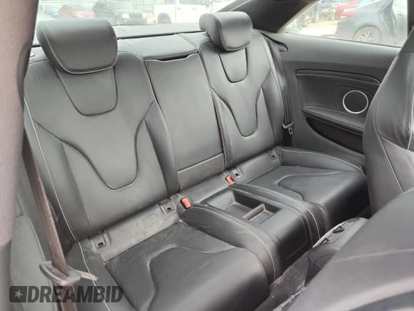 ✅ 2013 Audi RS 5 • VIN: WUAC6AFR3DA900112 • Лот: 81105915. Опубликован ранее на Copart с пробегом 56 936 миль. Бесплатный доступ к архиву аукционных продаж из США и подробный отчёт об истории автомобиля на DreamBid. Изображение 10.