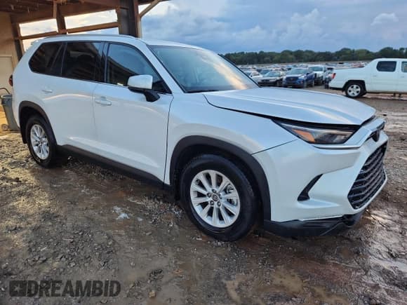 ✅ 2024 Toyota Highlander XLE • VIN: 5TDAAAA59RS014197 • Лот: 84259575. Опубликован ранее на Copart с пробегом 67 695 миль. Бесплатный доступ к архиву аукционных продаж из США и подробный отчёт об истории автомобиля на DreamBid. Изображение 4.