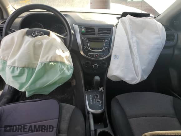 2012 Hyundai Accent GS z VIN KMHCT5AE8CU012451, wystawiony jako Copart lot #84478365 z przebiegiem 120 185 mil mil oraz Szkoda całkowita • Salvage title. Historia ofert i sprzedaży dostępna na DreamBid. Obrazek 8.